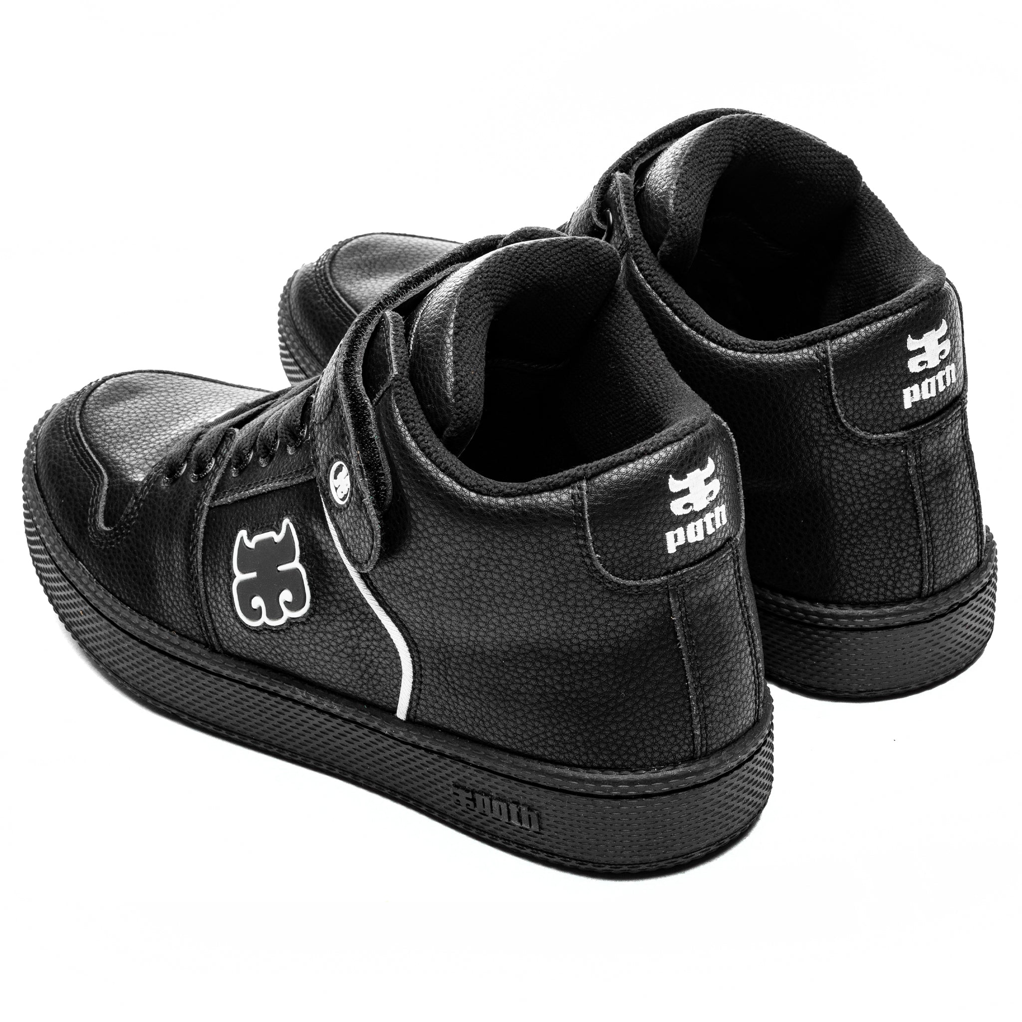 GRASSHOPPER - BLACK PEBBLE LEATHER