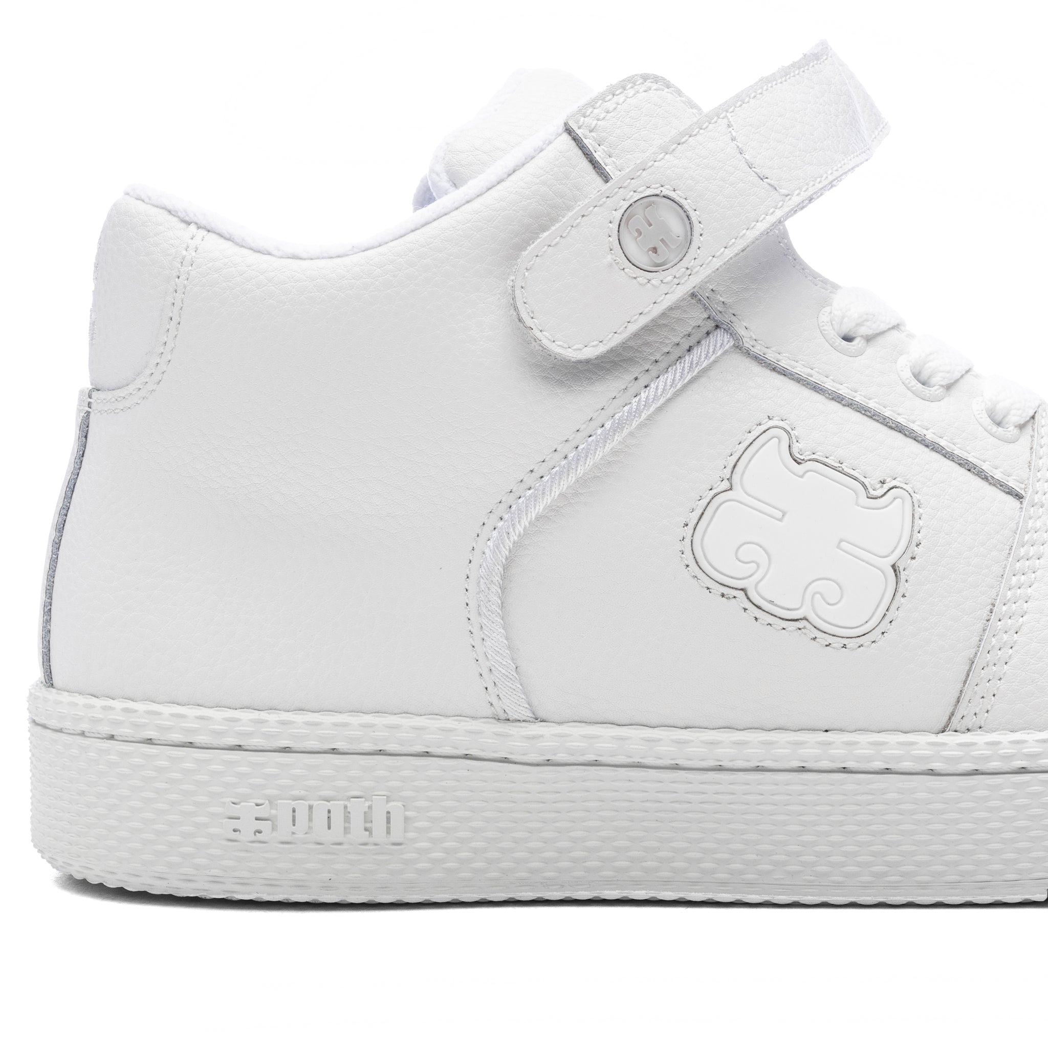 GRASSHOPPER - WHITE PEBBLE LEATHER
