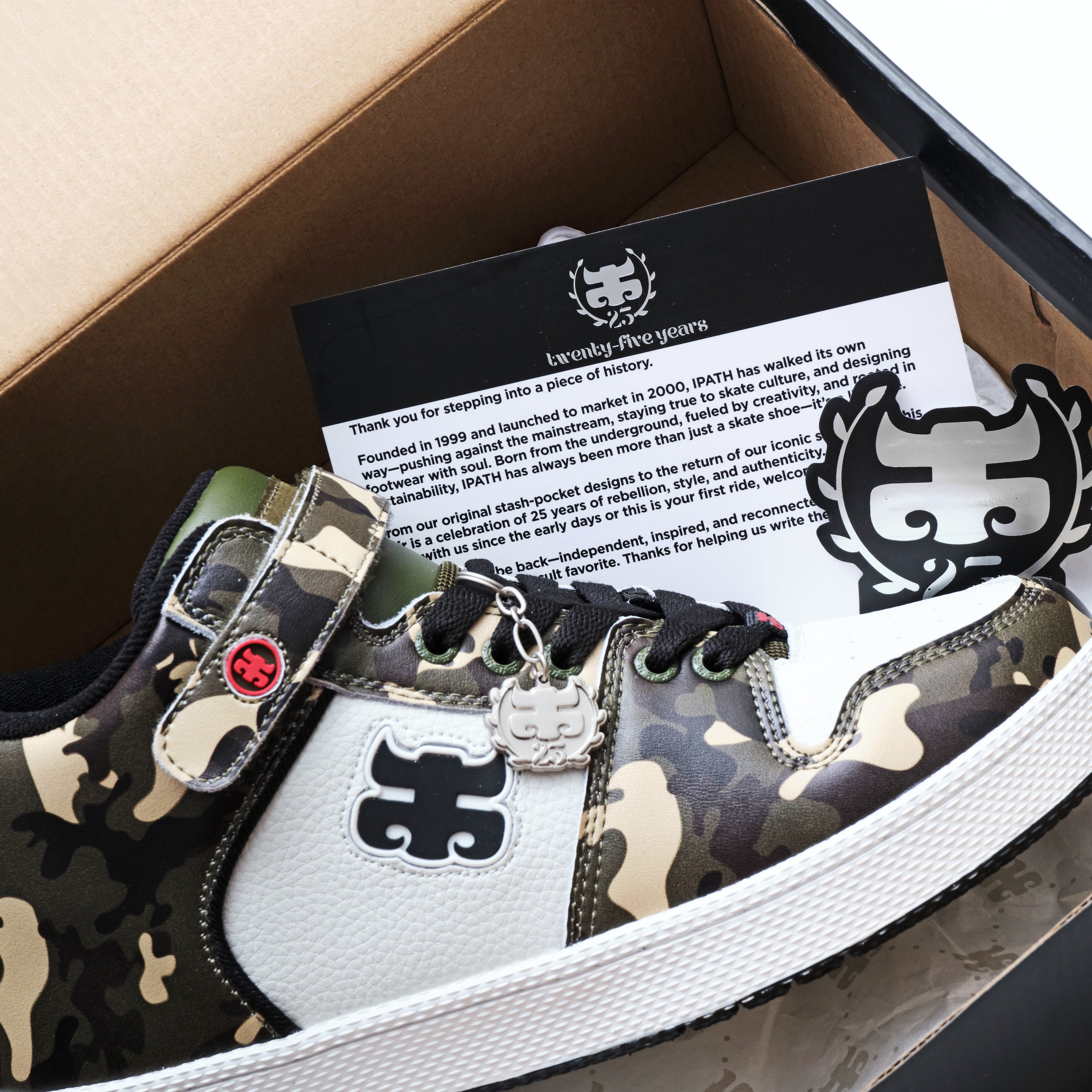 GRASSHOPPER - CAMO & PEBBLE LEATHER