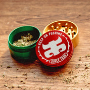IPATH X SCS | RASTA 3 PIECE HERB GRINDER