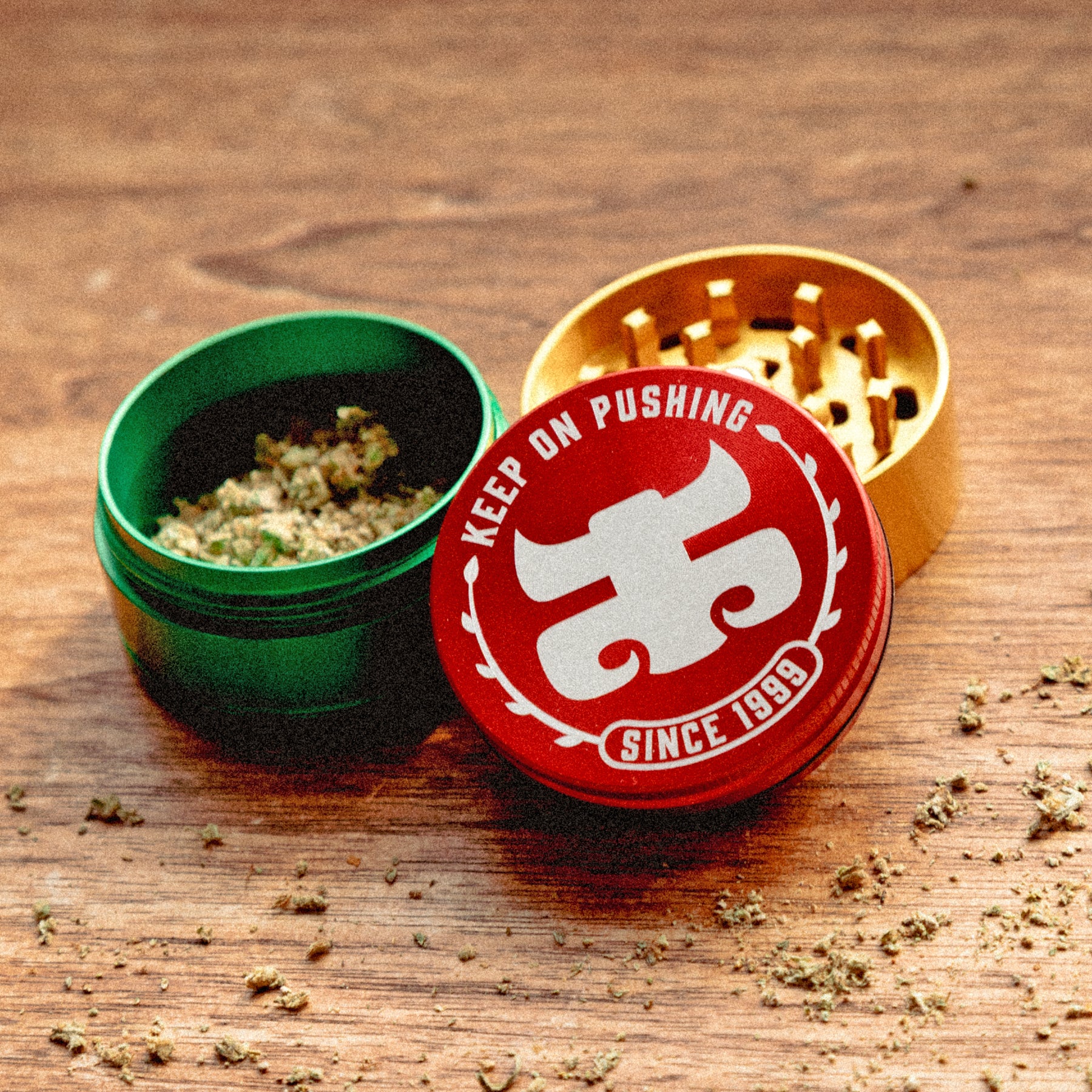 IPATH X SCS | RASTA 3 PIECE HERB GRINDER